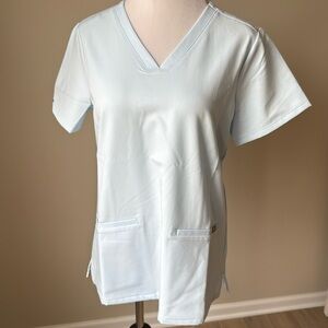 Figs Technical Casma Three Pocket Scrub Top ⭐️